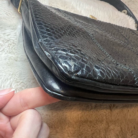 Vintage CORET Snakeskin Panel Leather Handbag | Made in Canada 🐍 - Picture 7 of 10